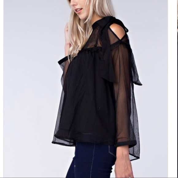 Gorgeous Blouse - Picture 2 of 3